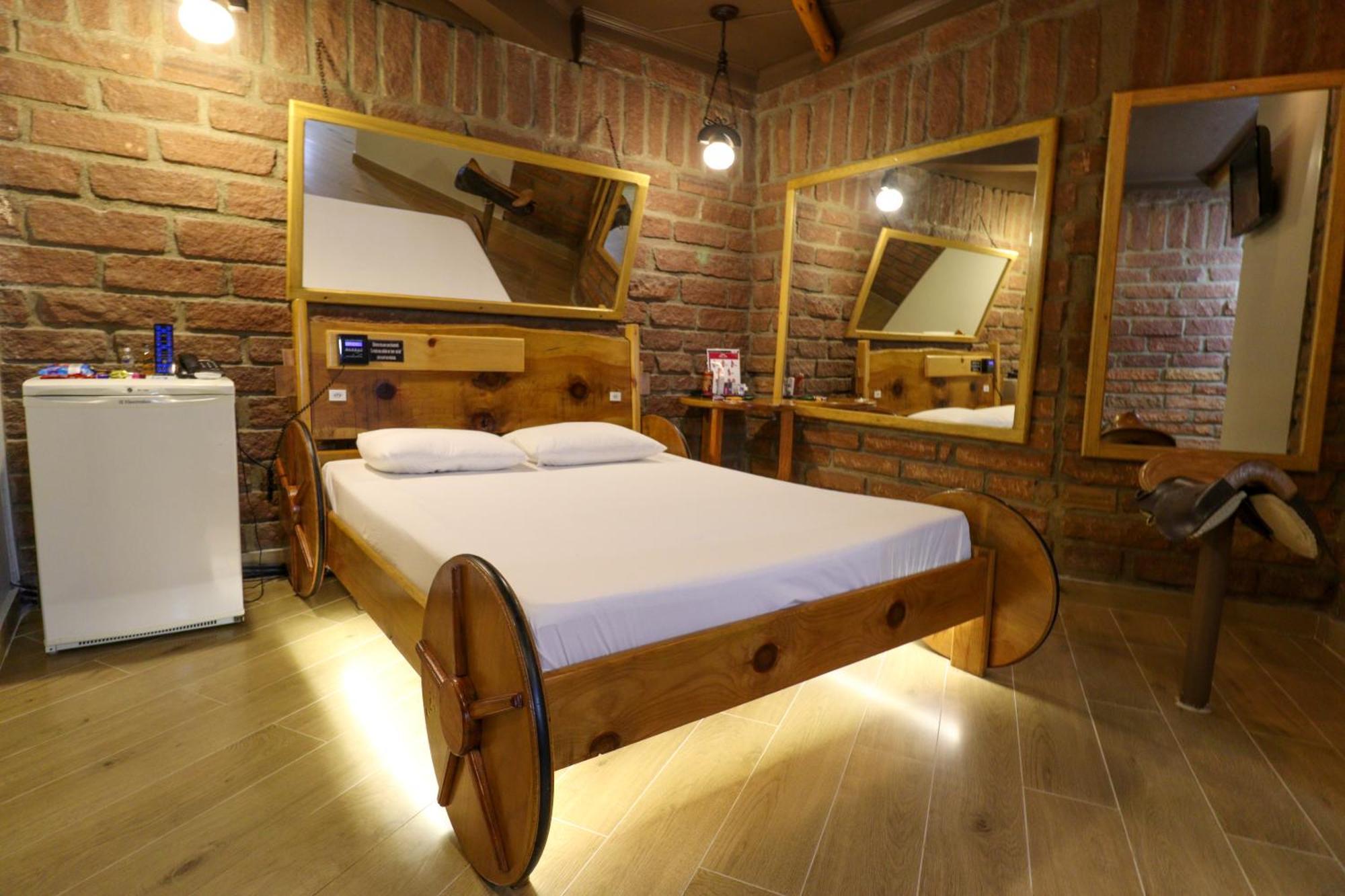 Motel Casa De Pedra Carazinho Luaran gambar